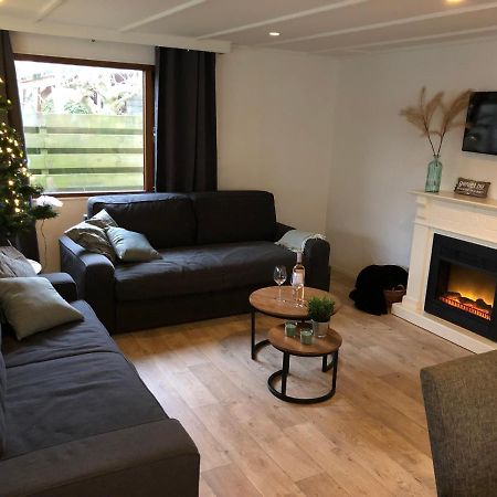 Hottub Forest Chalet Op De Veluwe! Путен Екстериор снимка